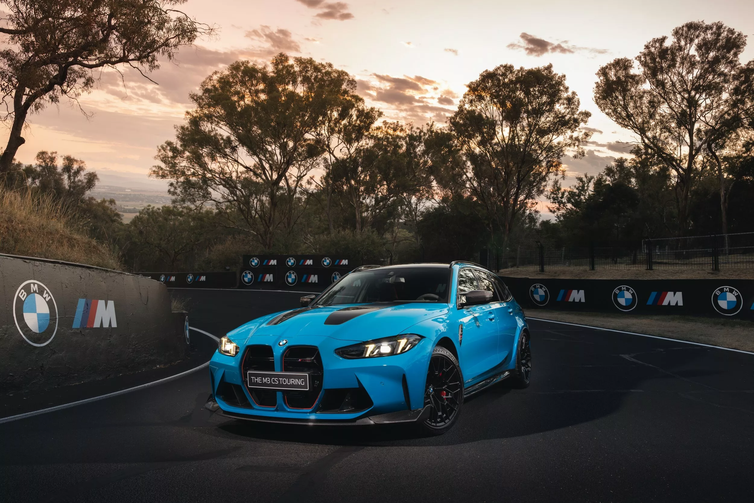 2025 BMW M3 CS Touring 