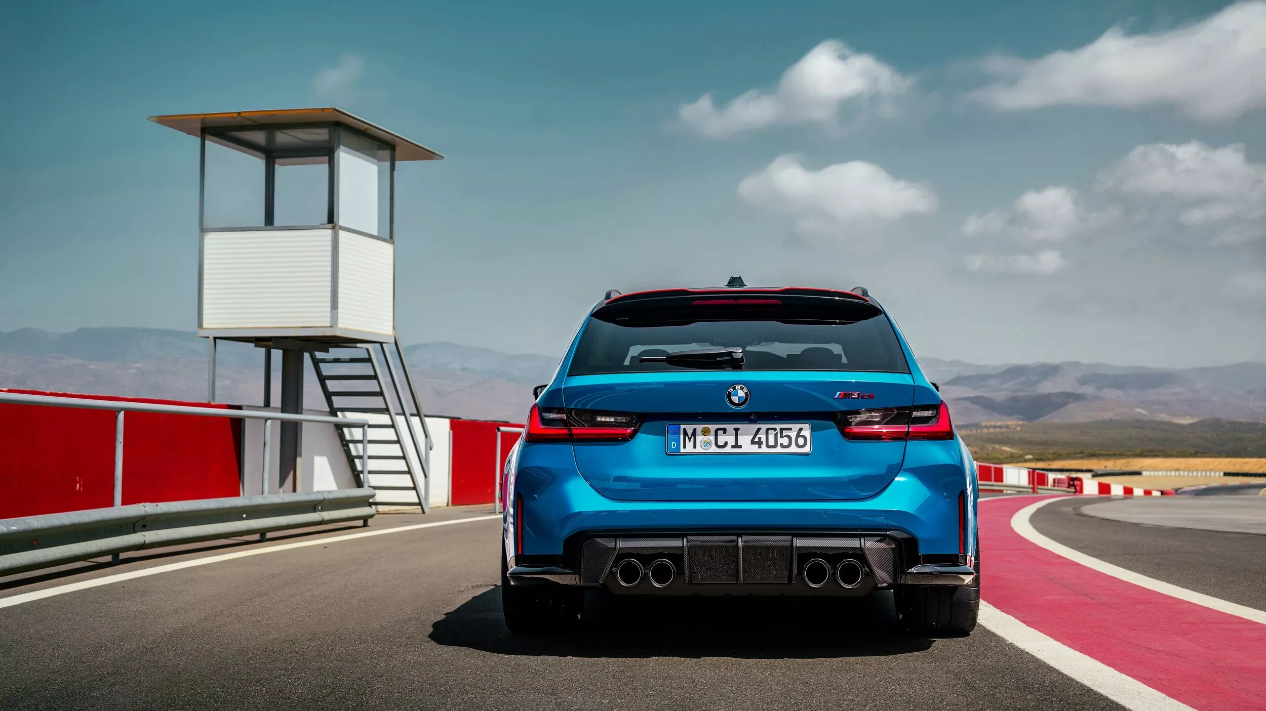 2025 BMW M3 CS Touring 