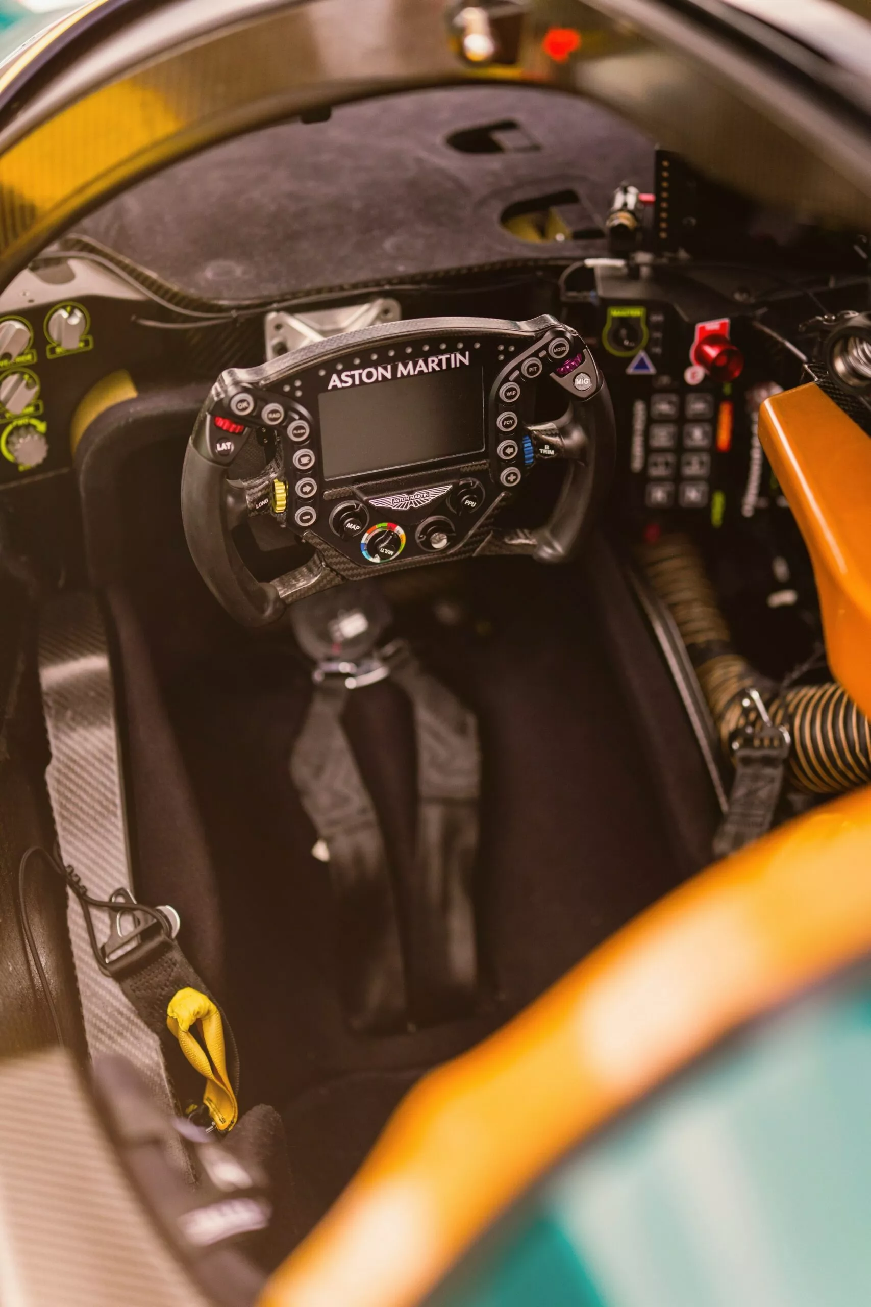 Aston Martin Valkyrie LM