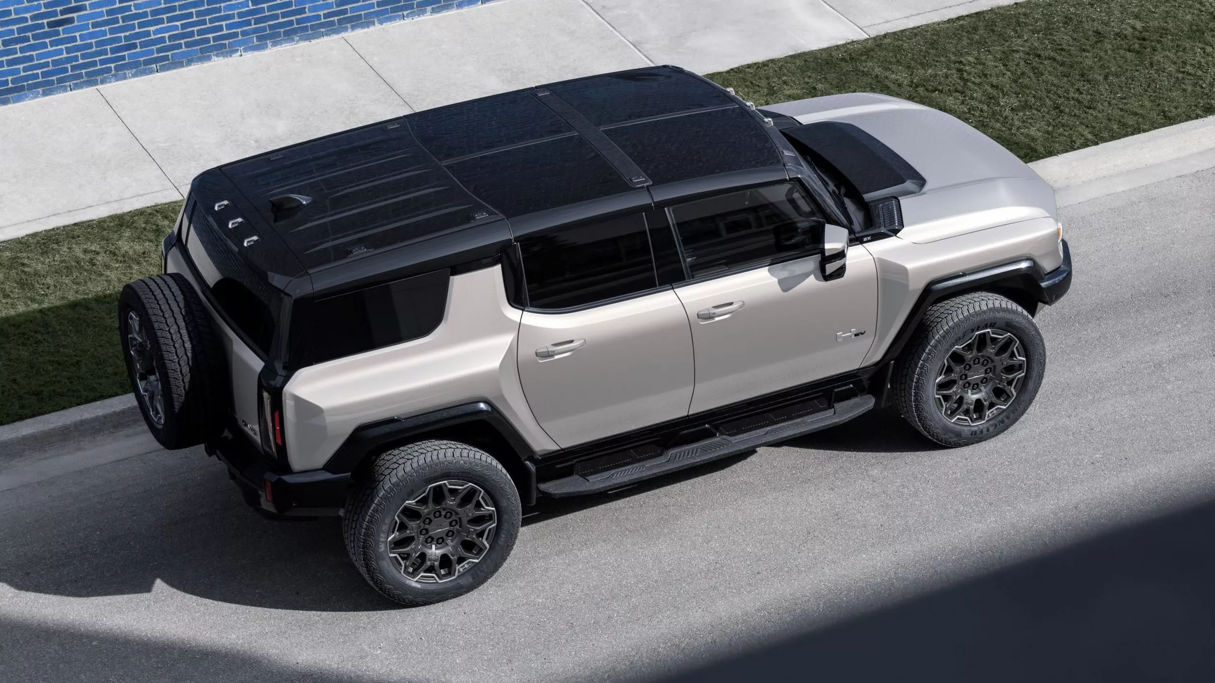 Hummer EV
