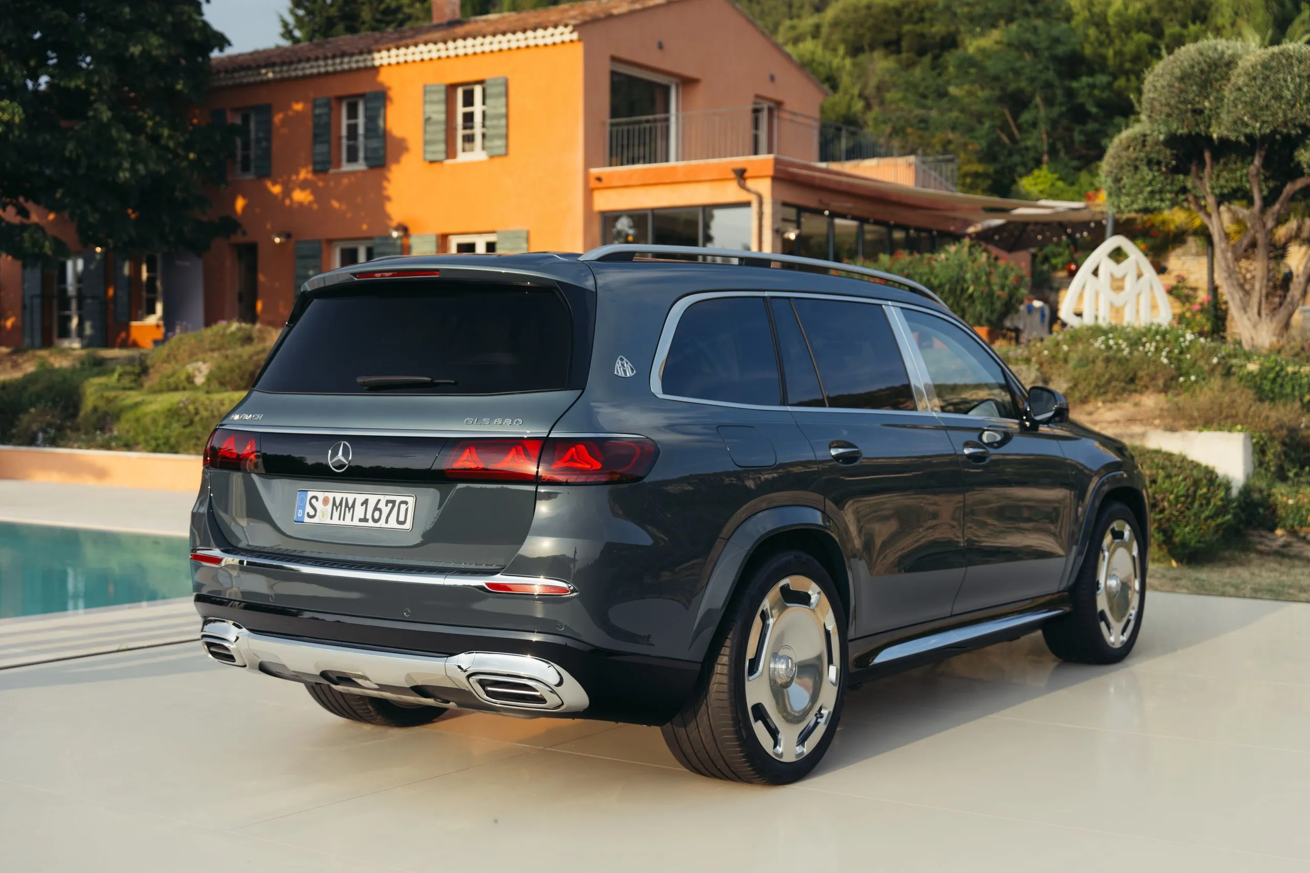 2027 Mercedes-Maybach GLS 680
