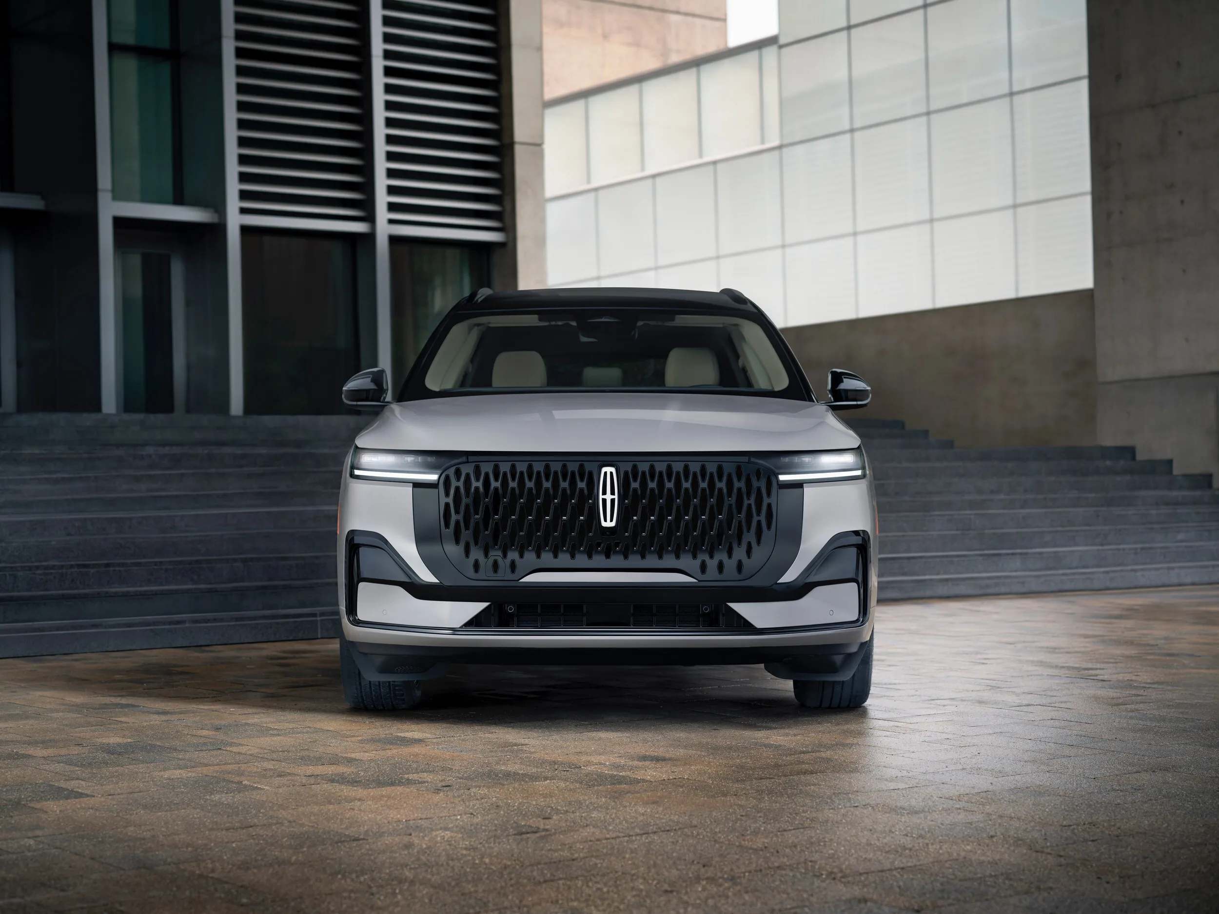 2027 Lincoln Nautilus 