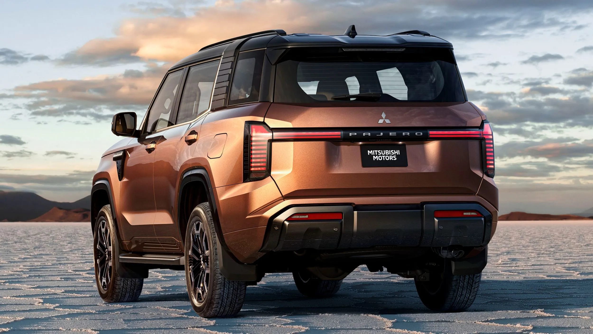 2027 Mitsubishi Pajero 