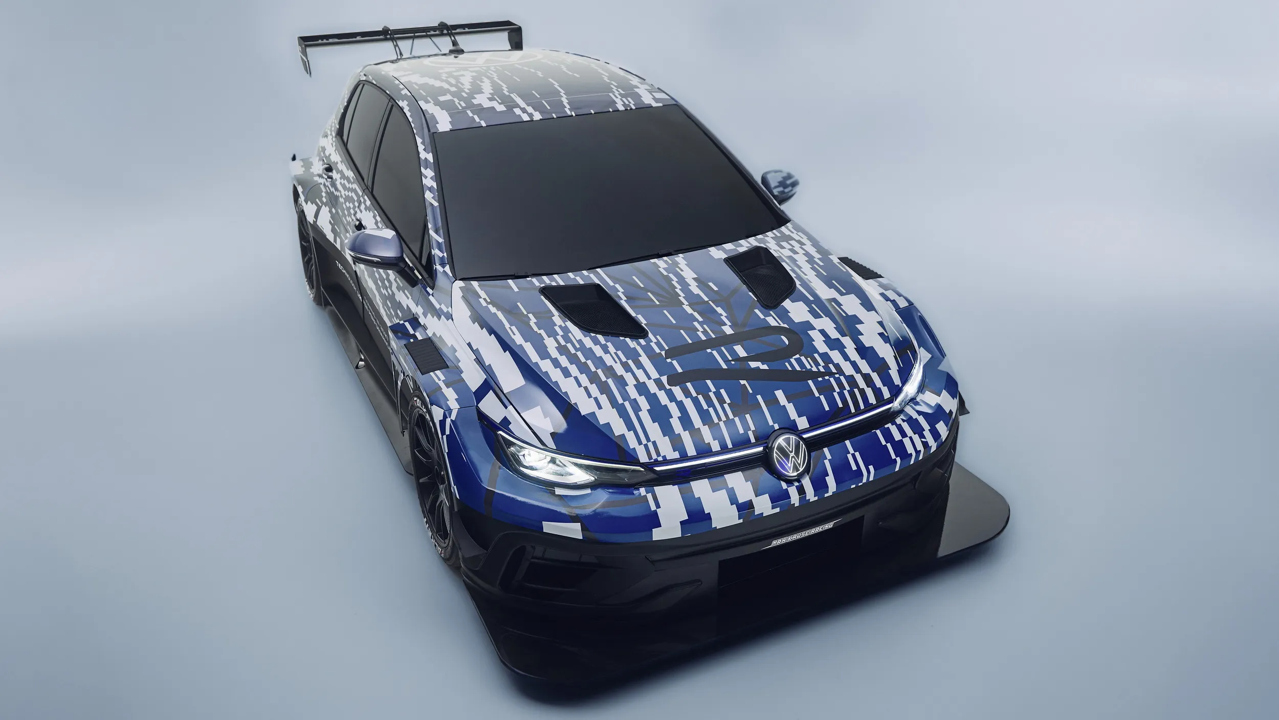 Volkswagen Golf R 24h