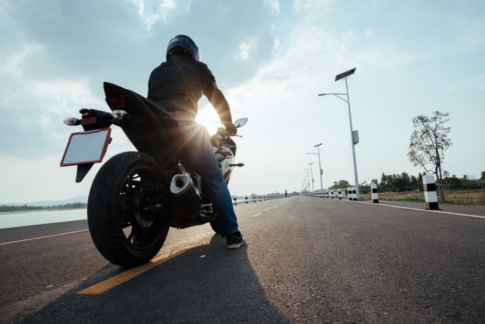 70 30 motorcycle brake rule
