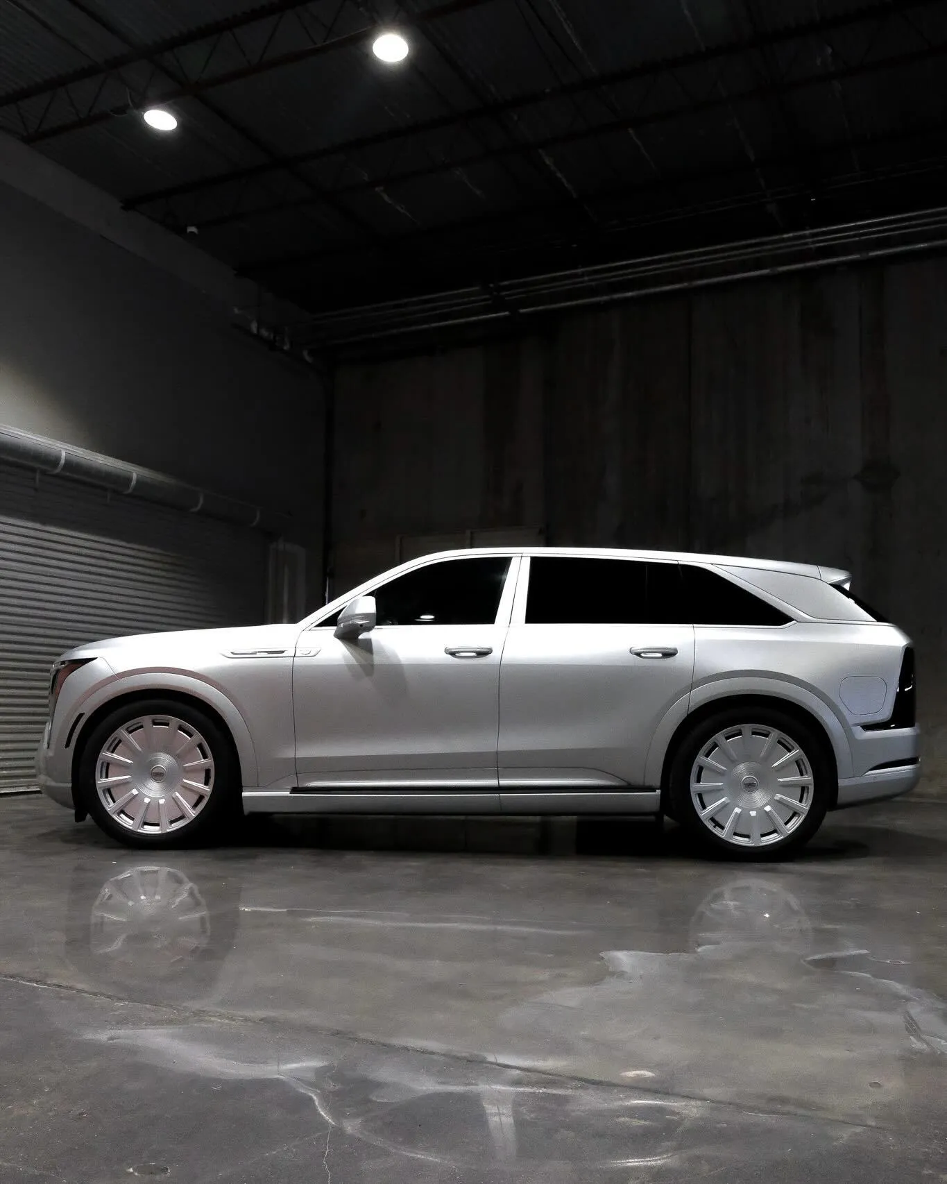 Cadillac Escalade IQL