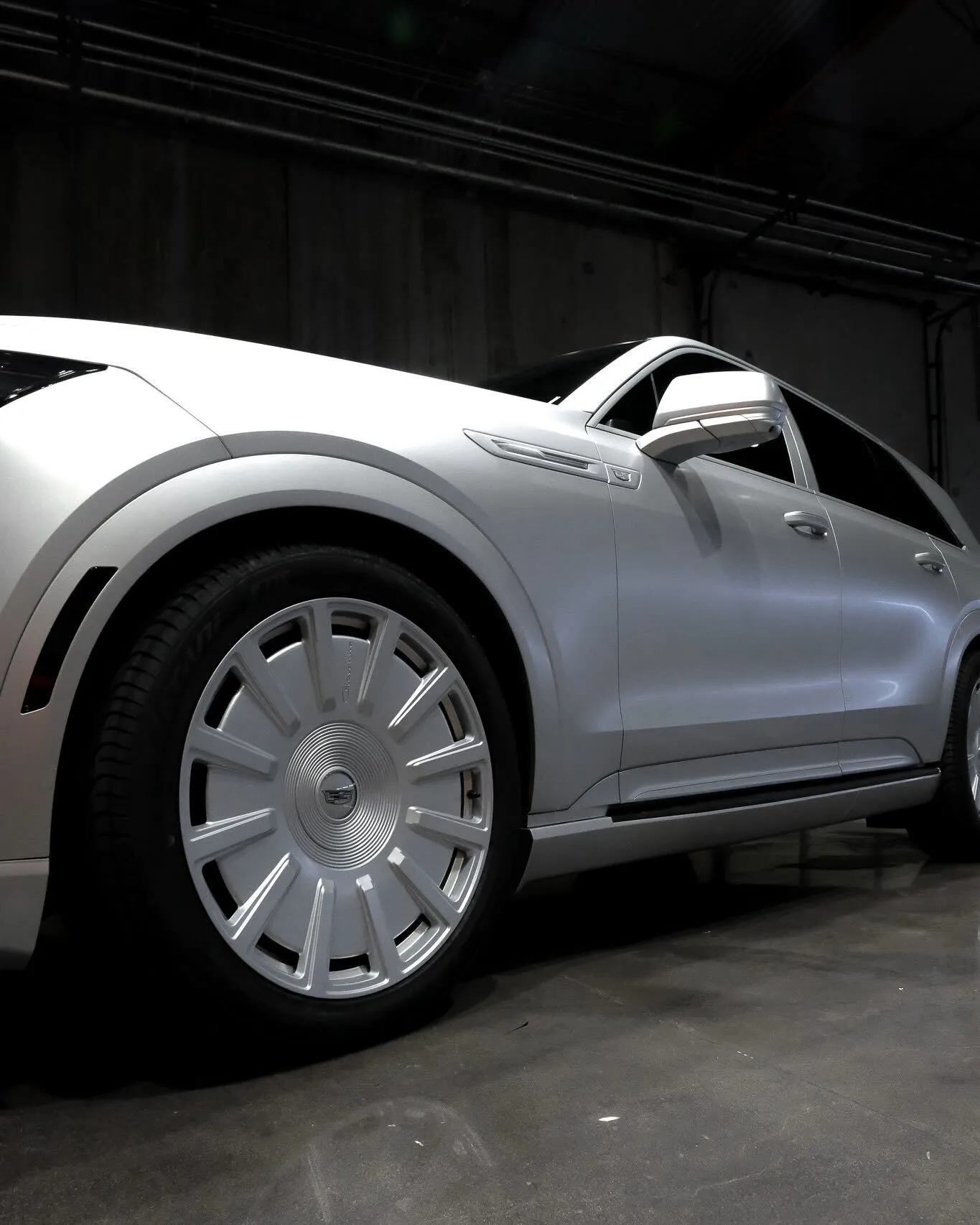 Cadillac Escalade IQL