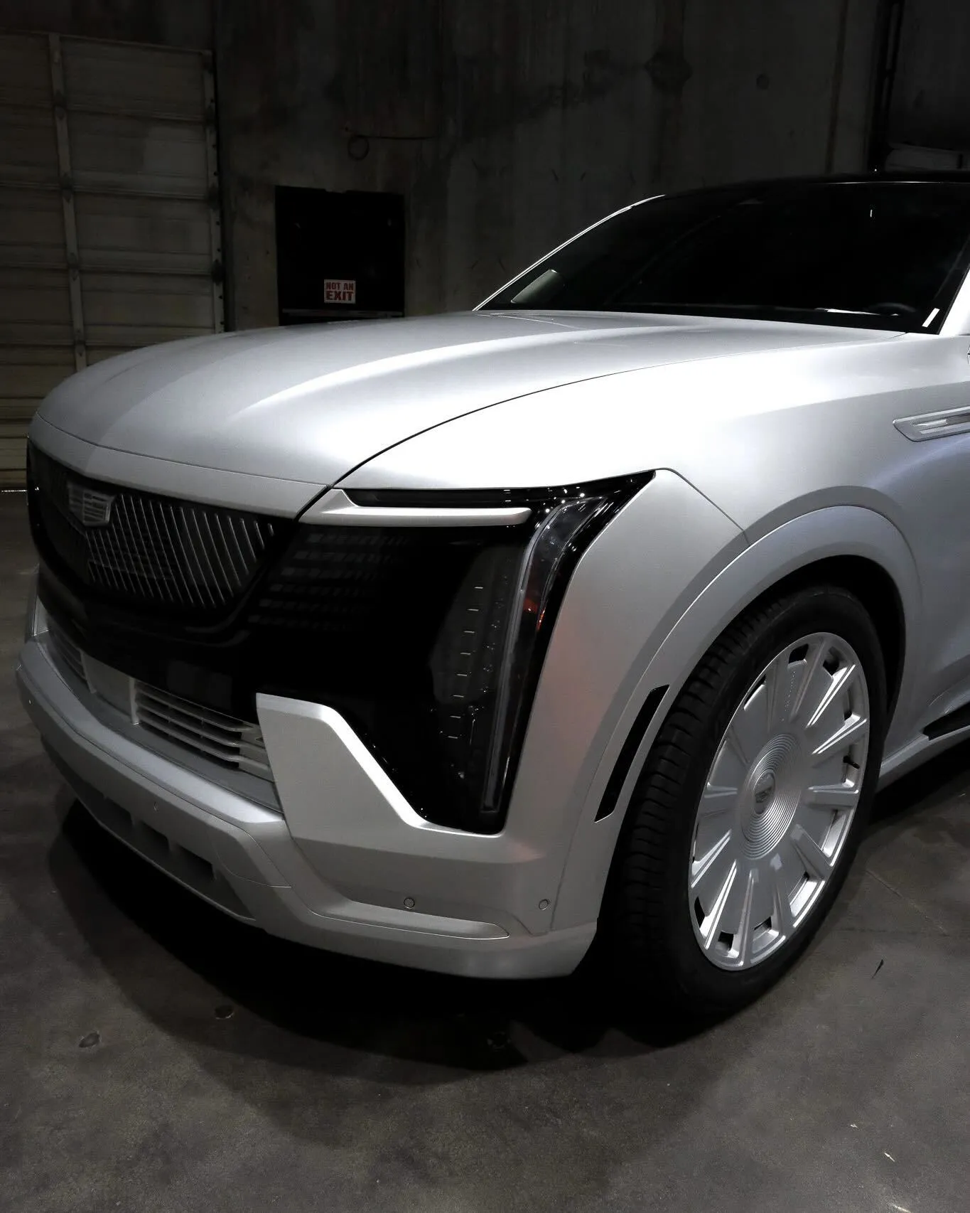 Cadillac Escalade IQL