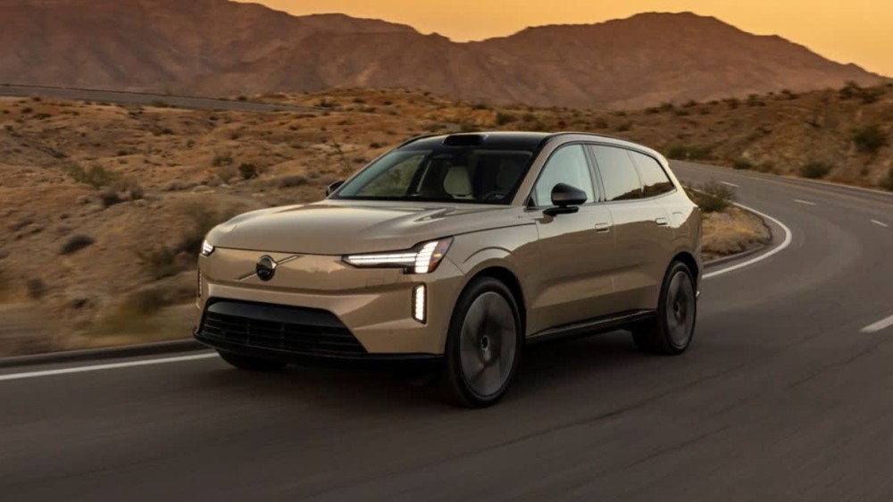 Can_Car_LiDAR_Kill_Your_Phone_Camera