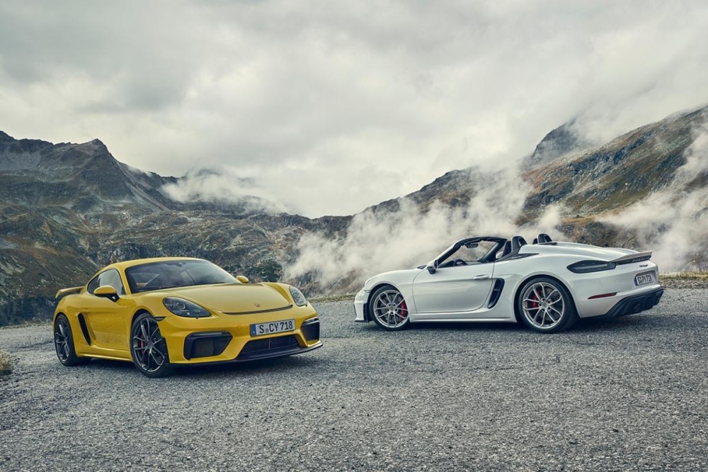 Cayman_GT4_and_Boxster_Spyder