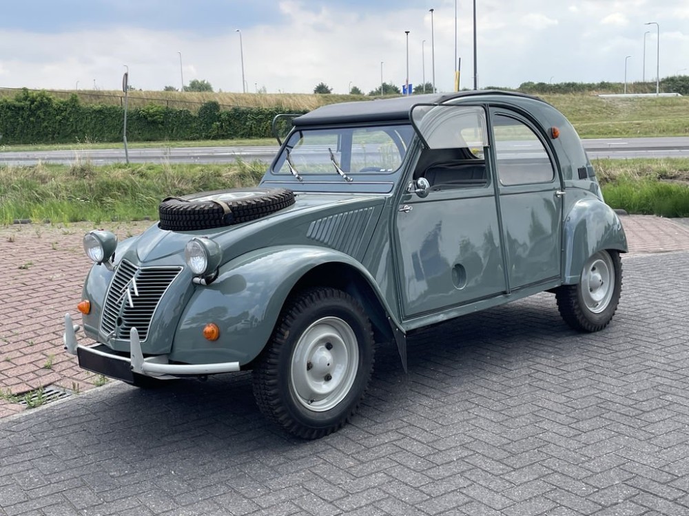 Citroën 2CV Sahara