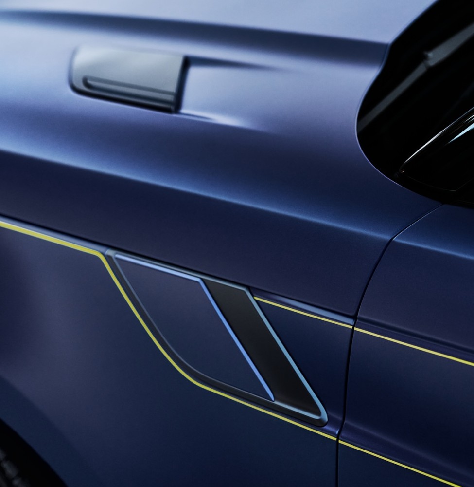 Land Rover Range Rover Sport SV Winter Dusk 