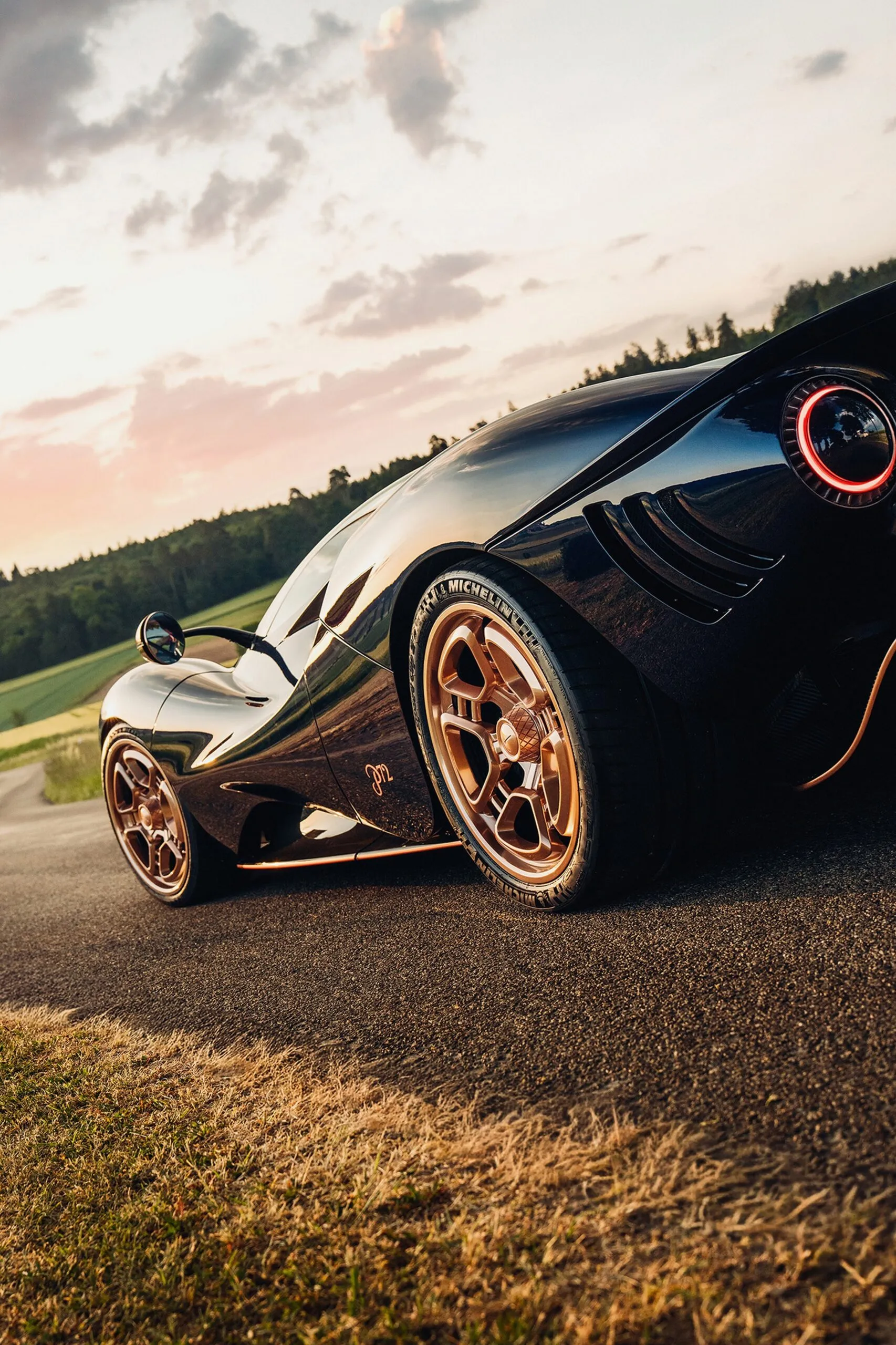 De Tomaso P72