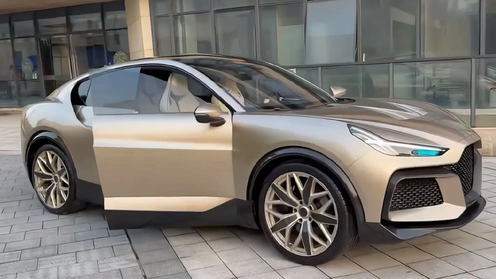 Dreame SUV
