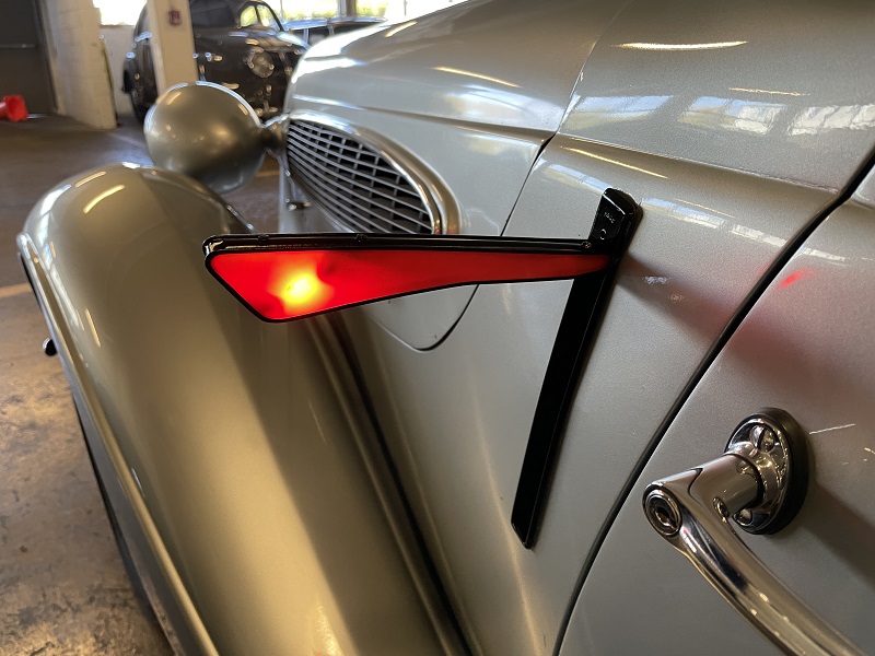 History of Hand Signals in cars