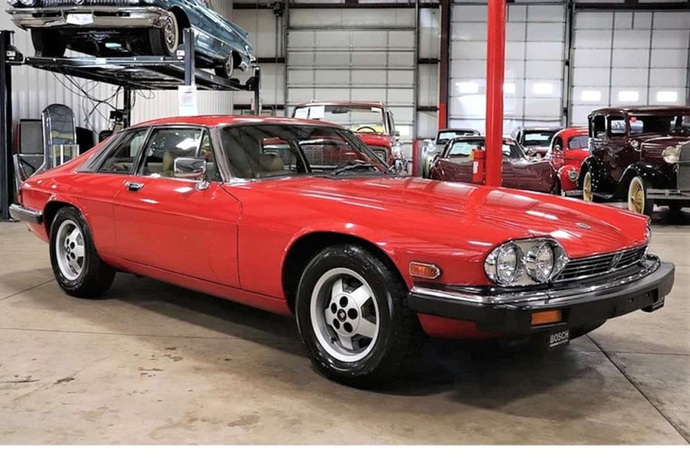 Jaguar_XJS_V12