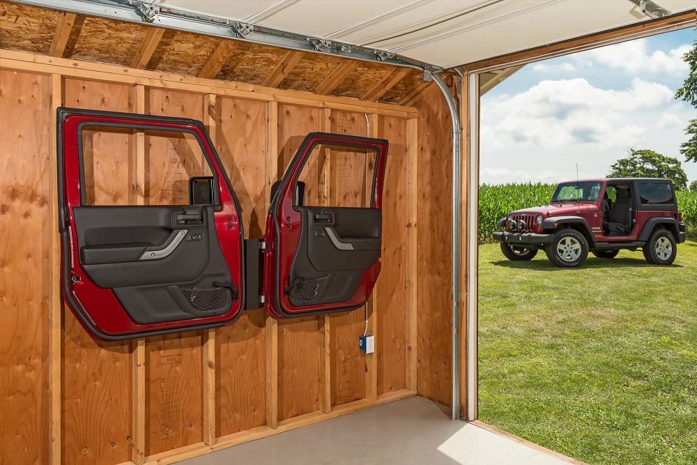 Jeep_Wrangler_Door_storage