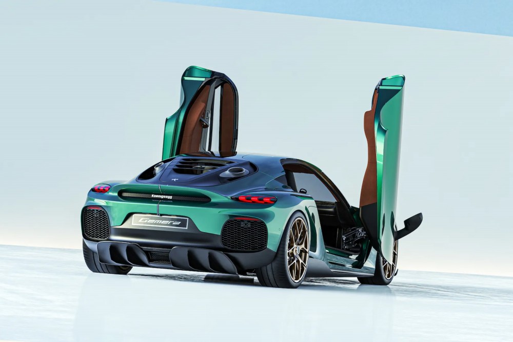 Koenigsegg_Gemera_back