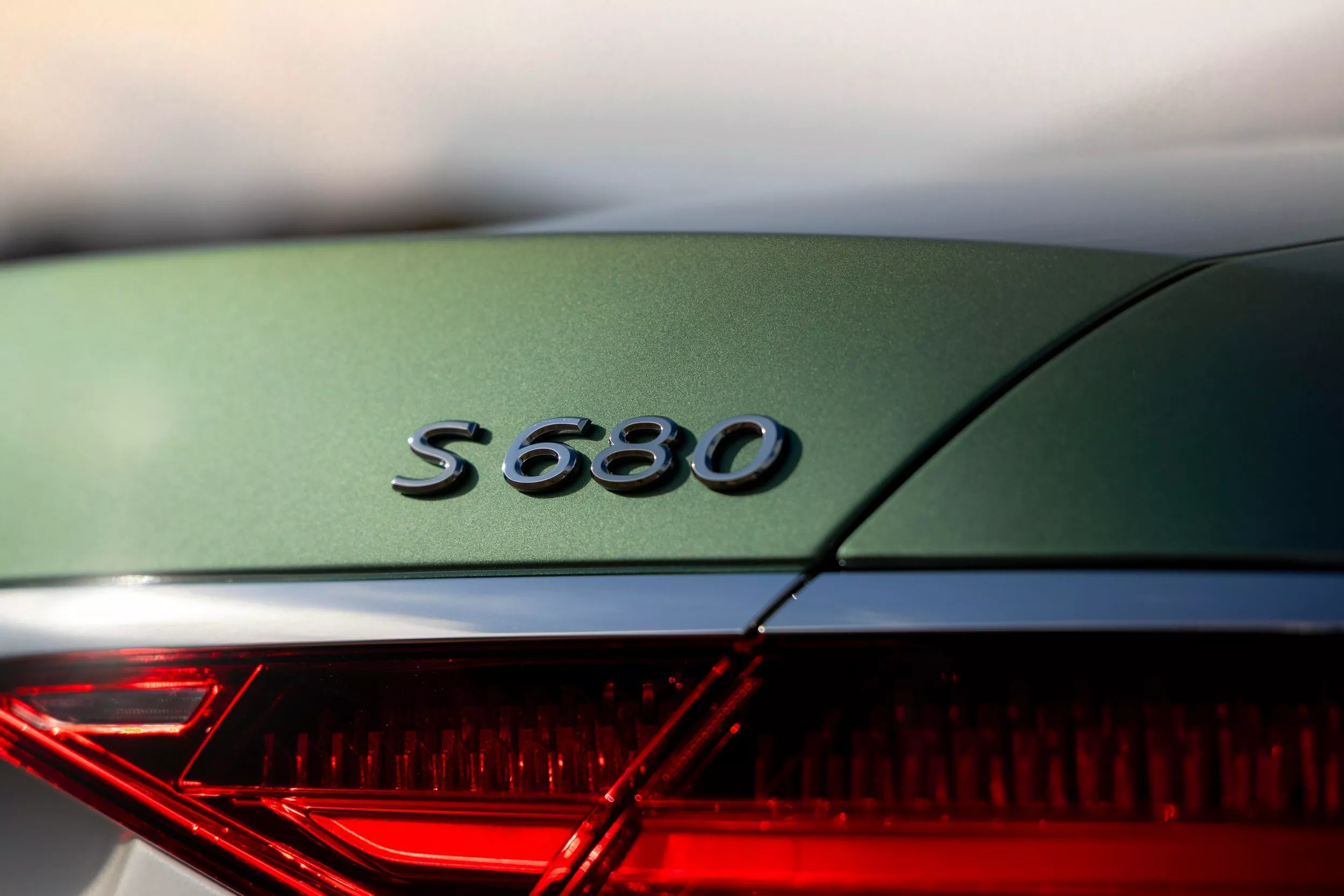 Maybach S680 Emerald Isle