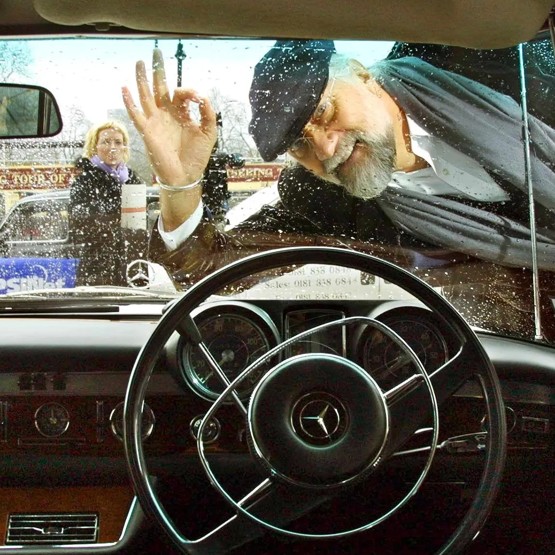 Mick_Fleetwood_s_1953_London_Taxi