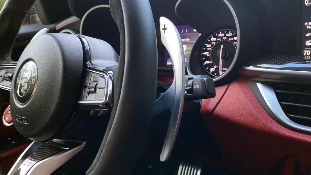 Paddle_shifters_on_automatics