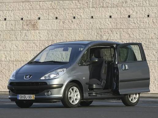 Peugeot 1007 sliding doors