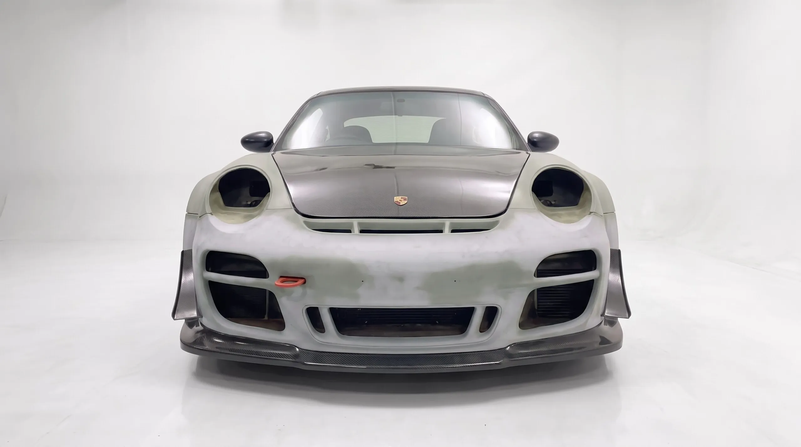 Porsche 911 LS V8