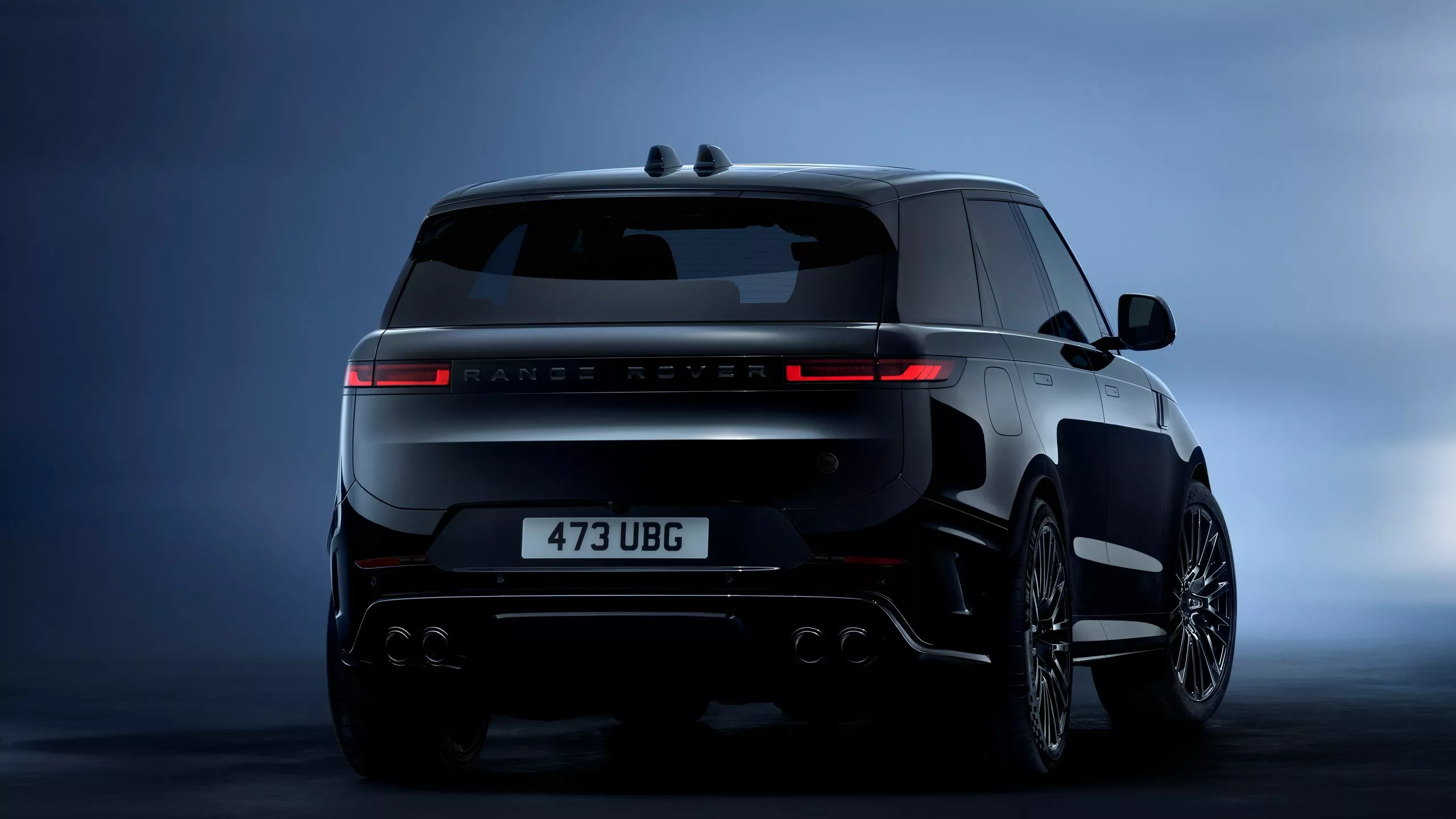 Range Rover Sport SV Black