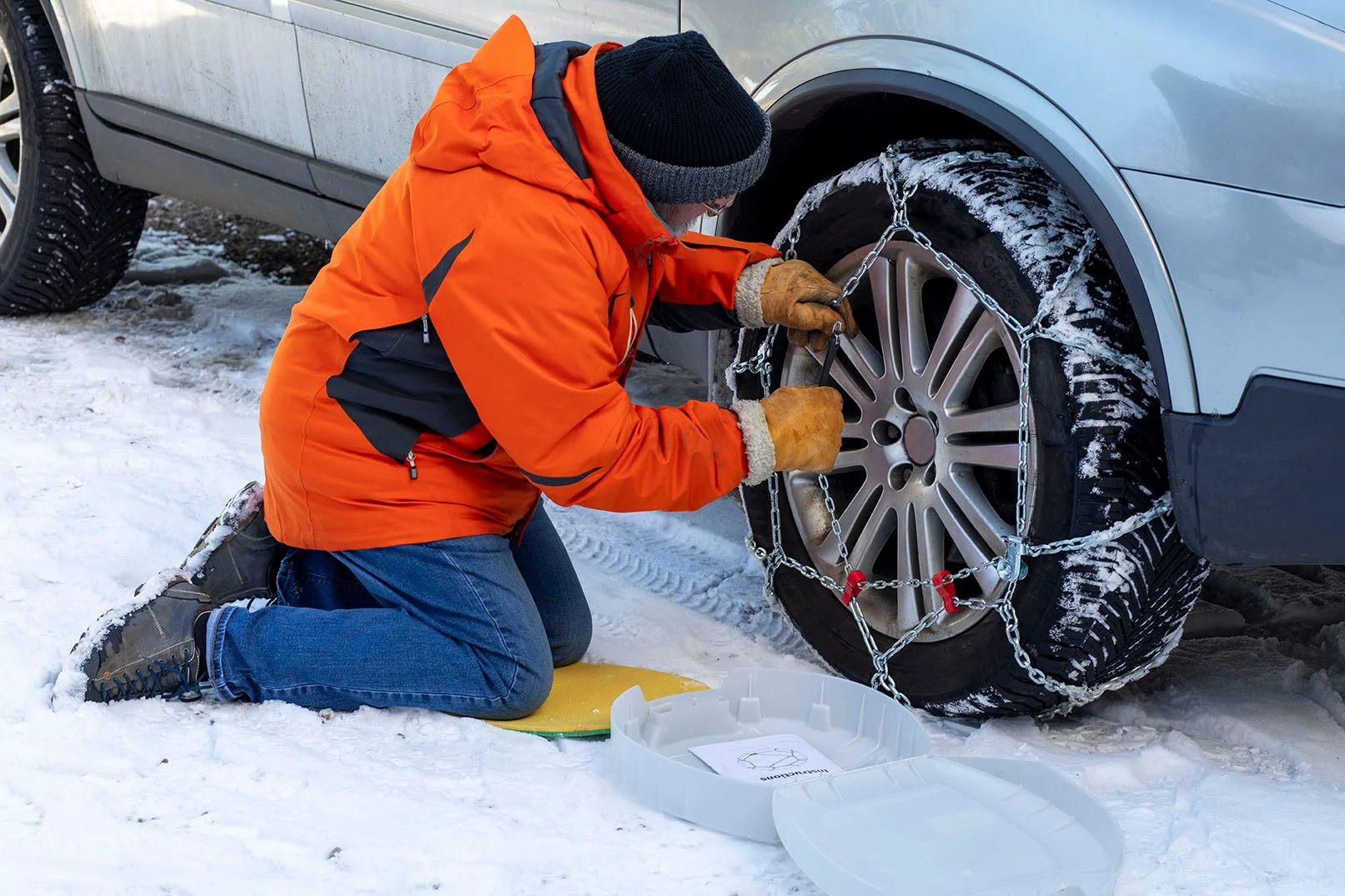 Snow_Chains_Over_Winter_Tires
