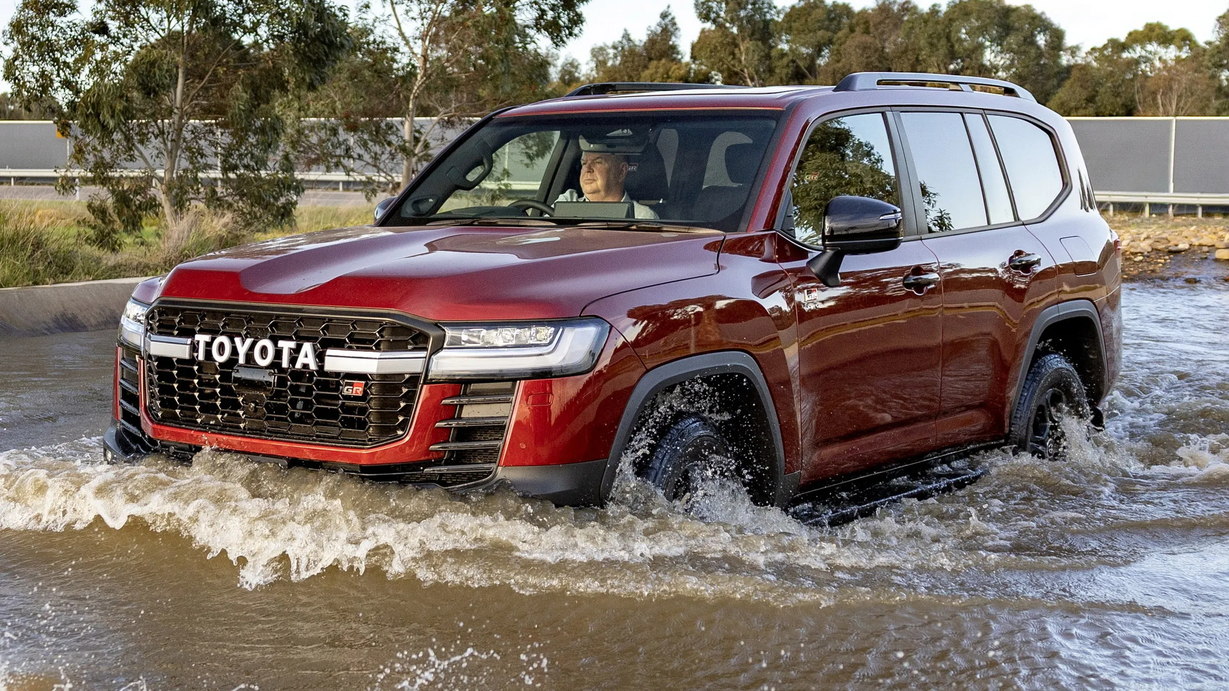 Toyota Land Cruiser 300