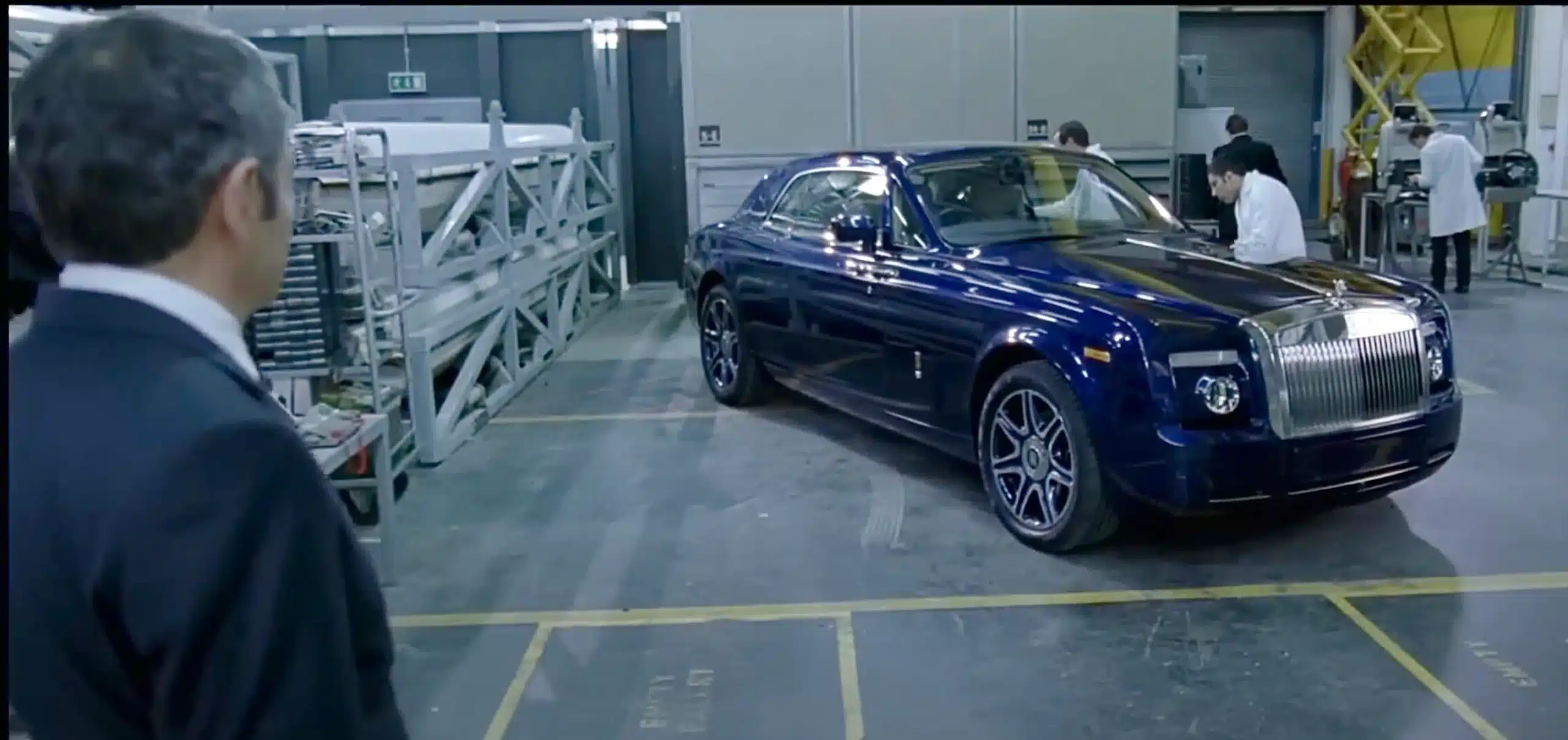 V16_Phantom_2011_for_the_movie