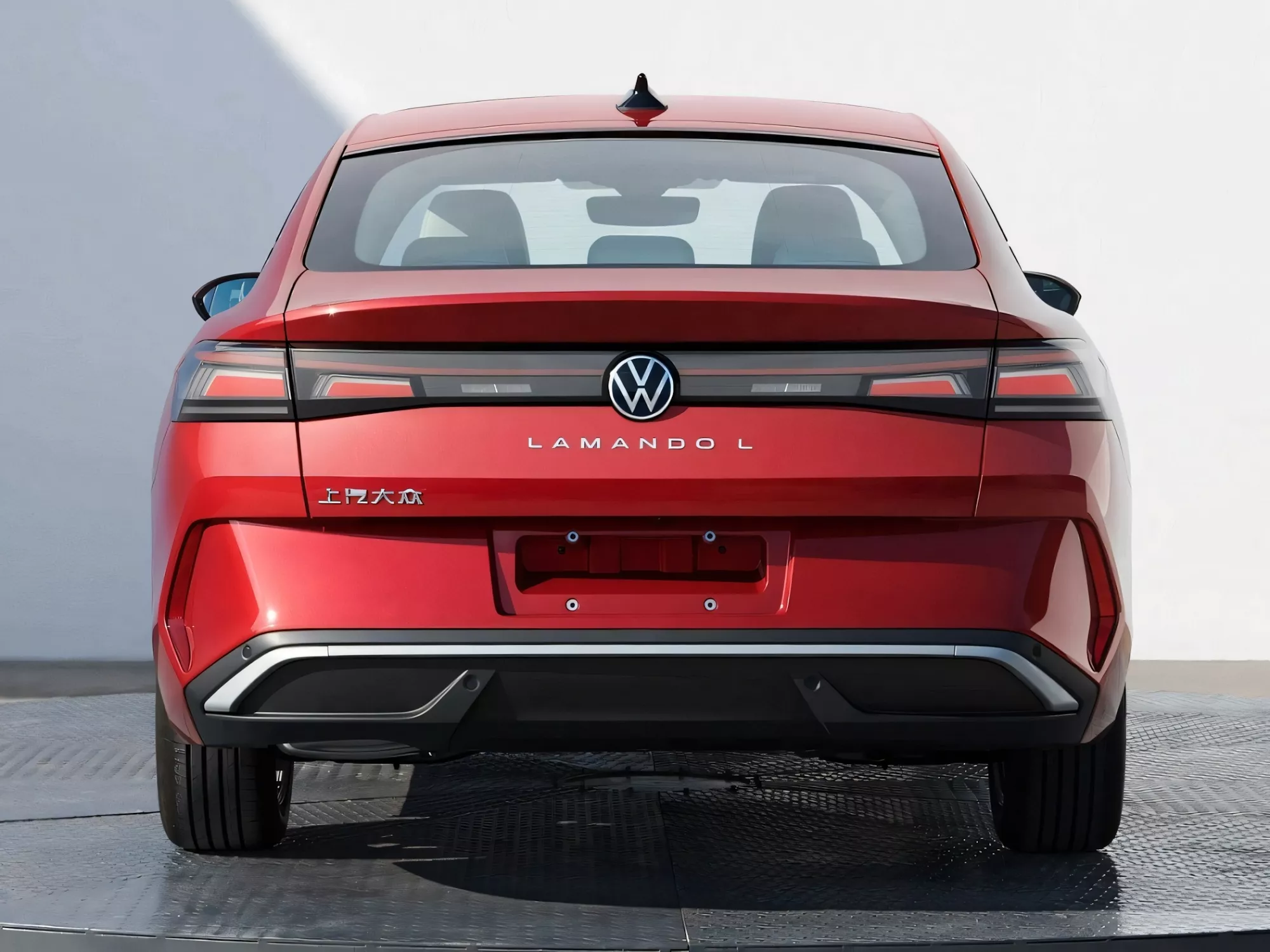VW Lamando L