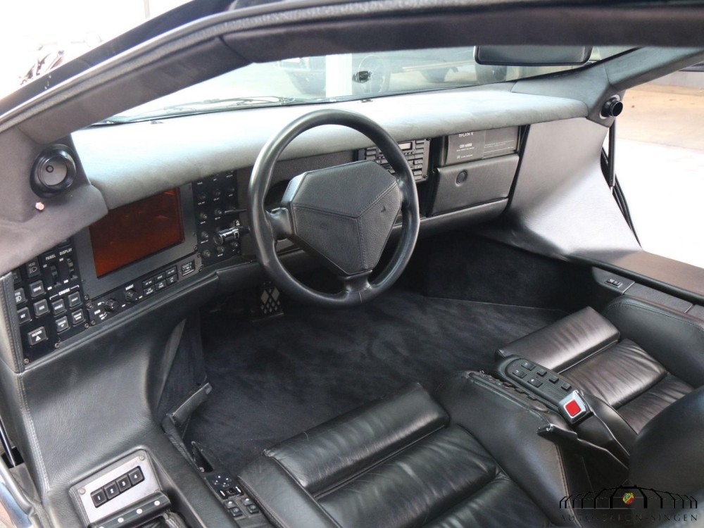 Vector_W8 interior