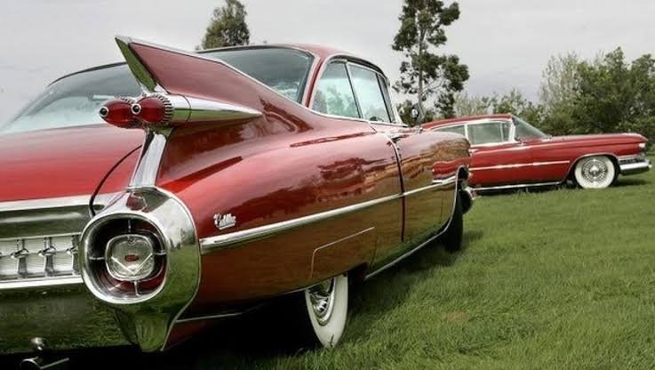 Why did cars have tailfins