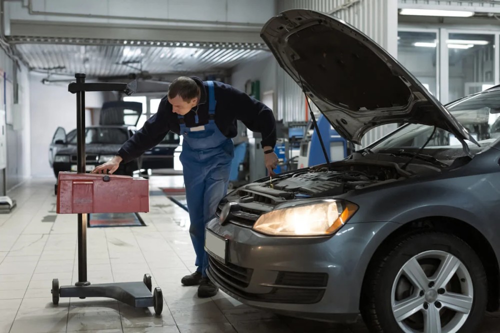 Worst_Cars_for_DIY_Repair