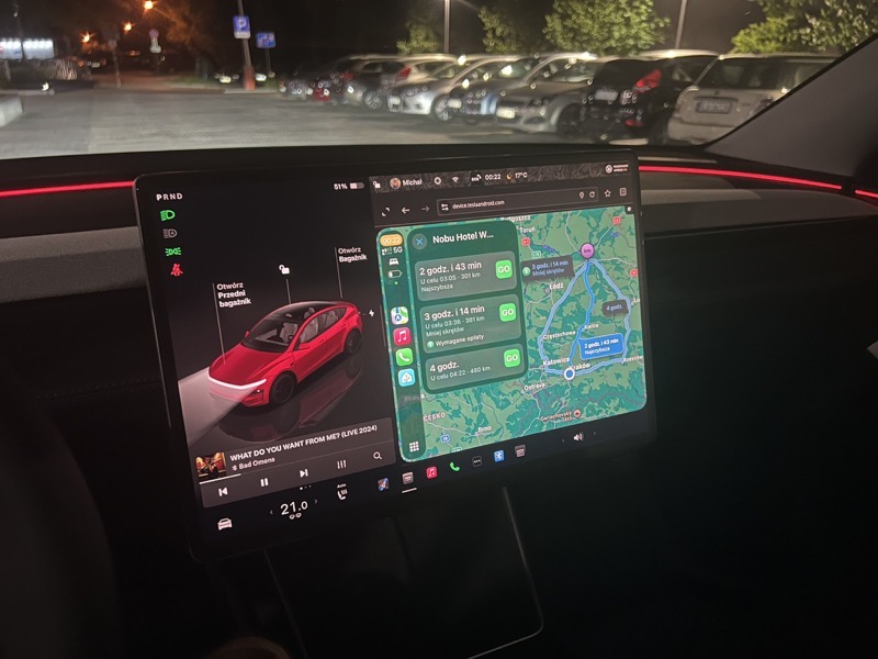 apple_carplay_Liquid_Glass