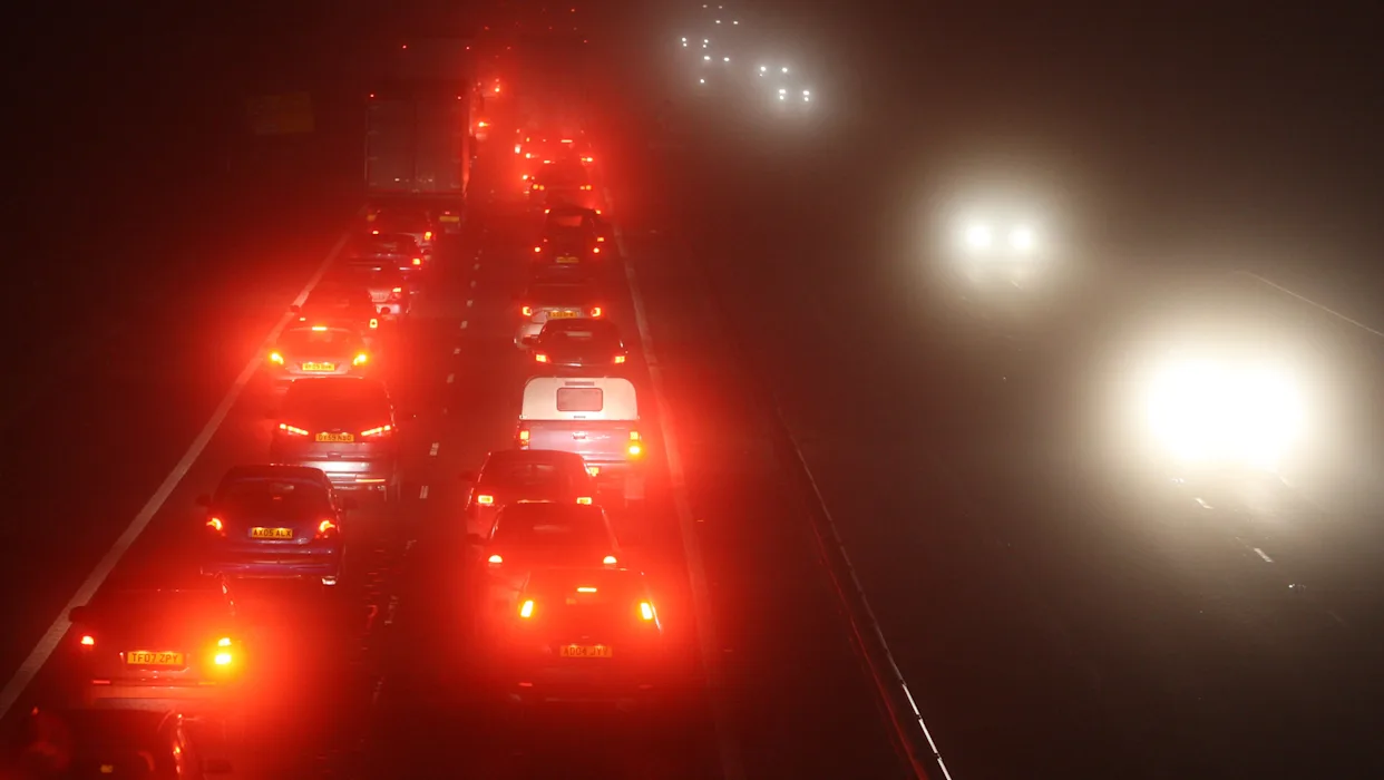 bright_headlights_at_night_red