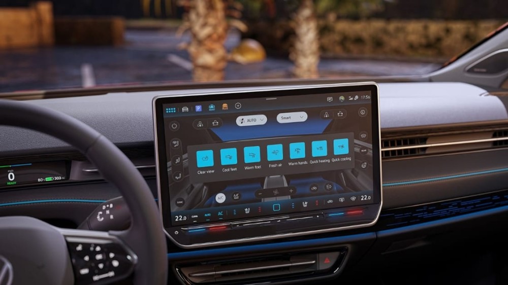 car touchscreens distracted driving