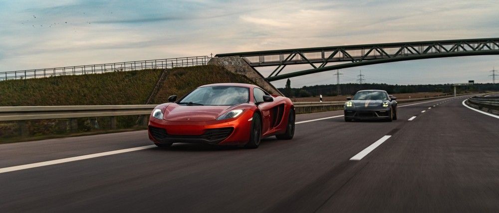 cars_on_autobahn