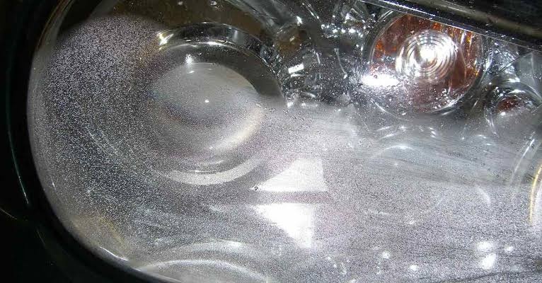 condensation_inside_headlight