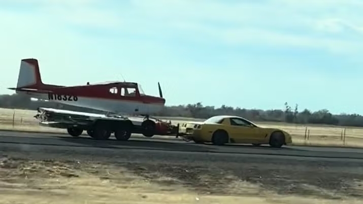 corvetter_towing_a_plane