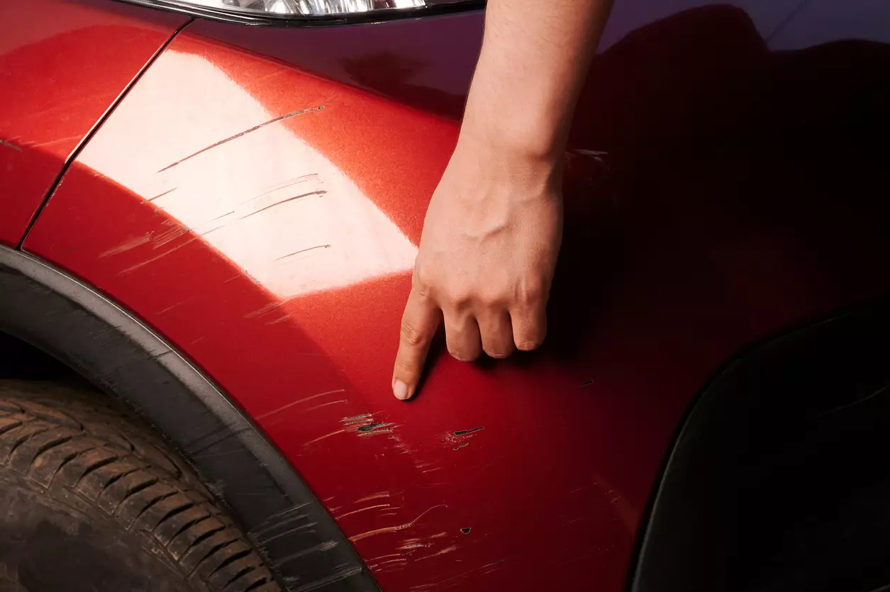 fix_minor_car_scratches_at_home