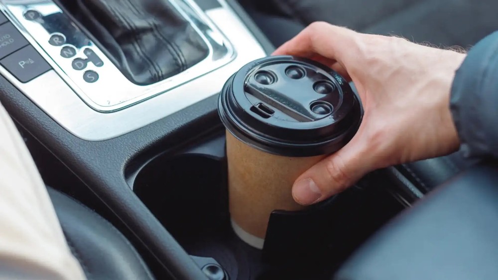 history of cup holders in cars