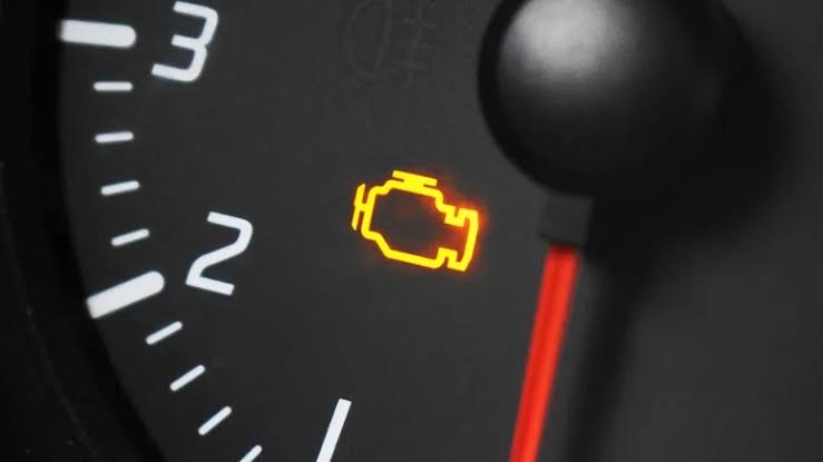 is it bad to top off gas tank