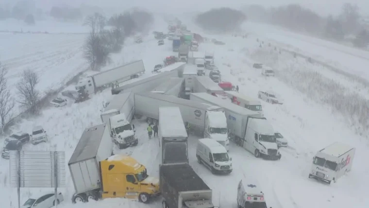 michigan_winter_car_pileup
