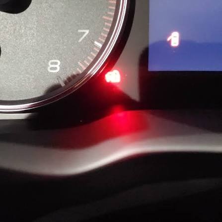 red blinking light on dashboard when car is off
