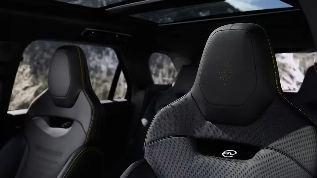 Land Rover Range Rover Sport SV Winter Dusk 