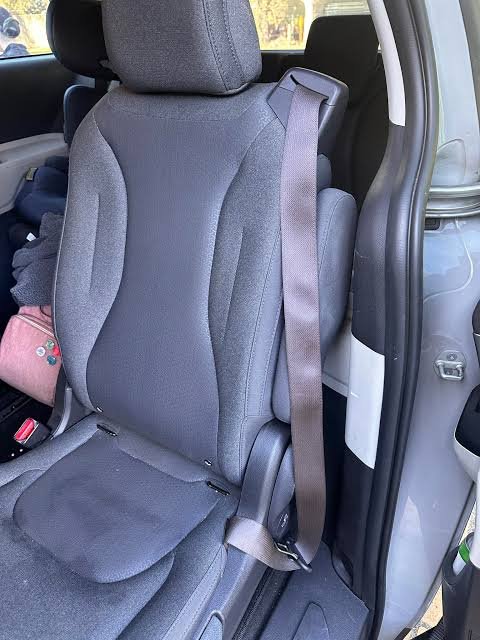 seat belt not retracting properly