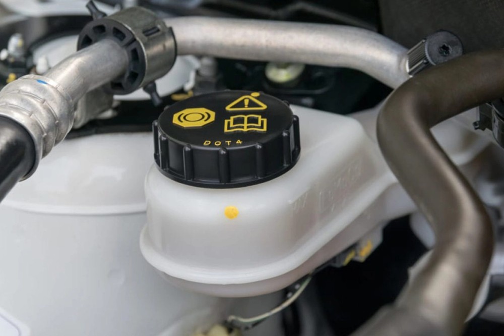 why_is_my_brake_fluid_low